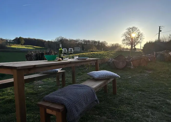 D'hotes Le Tour Du Lot Bed & Breakfast Gorses