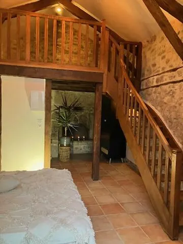 D'hotes Le Tour Du Lot Bed & Breakfast Gorses