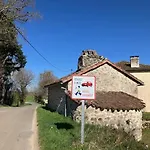 D'hotes Le Tour Du Lot فندق مبيت وإفطار