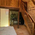 D'hotes Le Tour Du Lot Bed & Breakfast Gorses