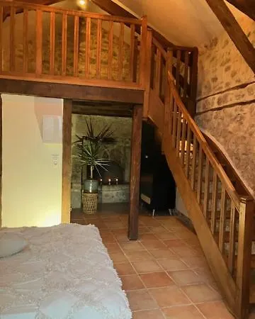 D'hotes Le Tour Du Lot ベッド・アンド・ブレックファスト Gorses